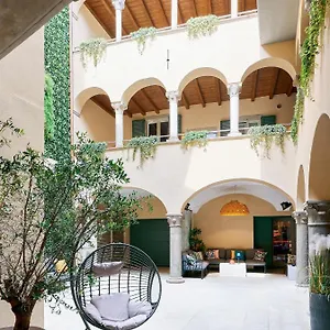 Rego - Boutique With Some Off-site In A Charming Historic District Close To Upper Town , Bergamo Italy