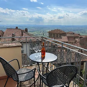 Cortona's Rooftop Nest , Cortona Italy